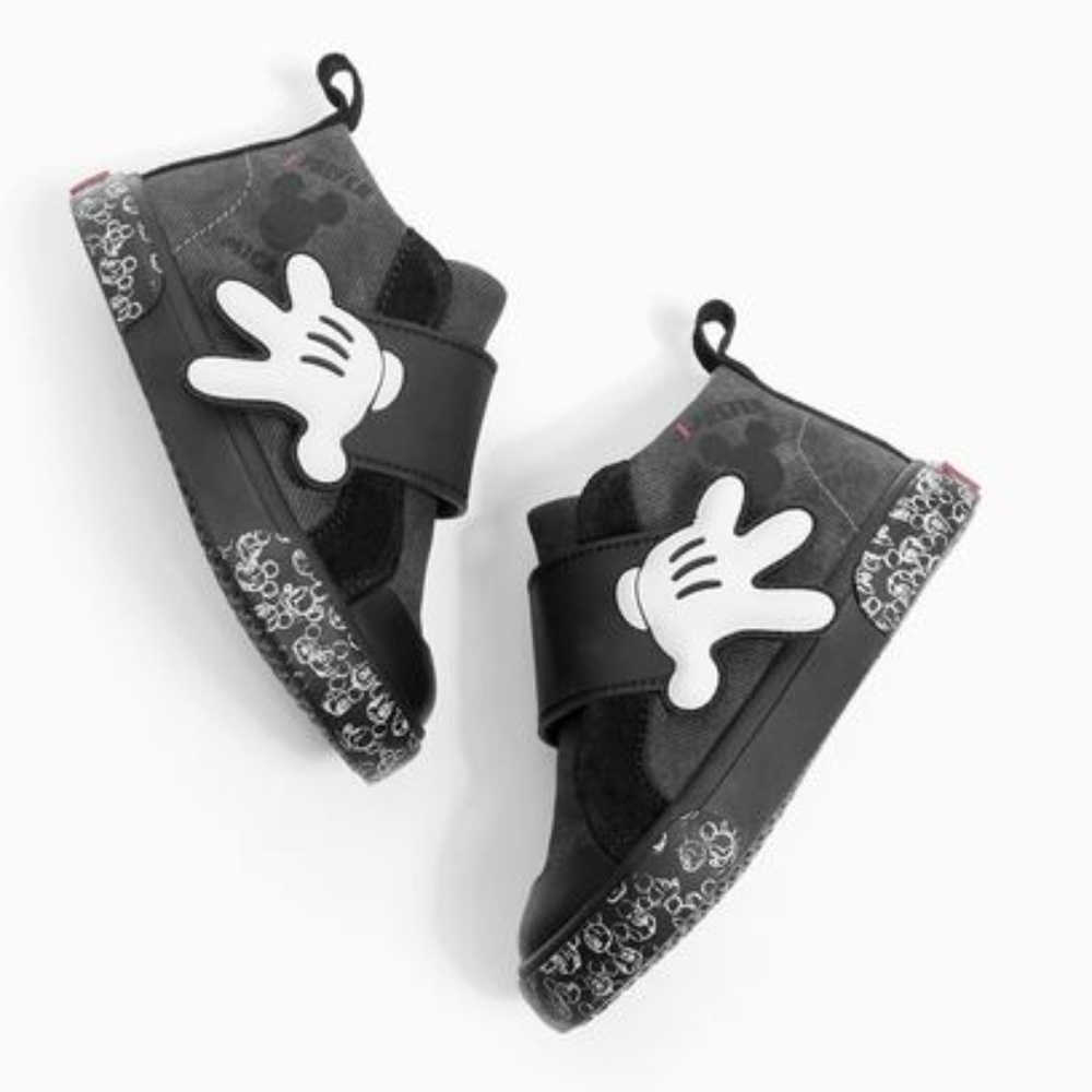 Zara • Disney • Mickey High Tops • Baby Boy 6.5